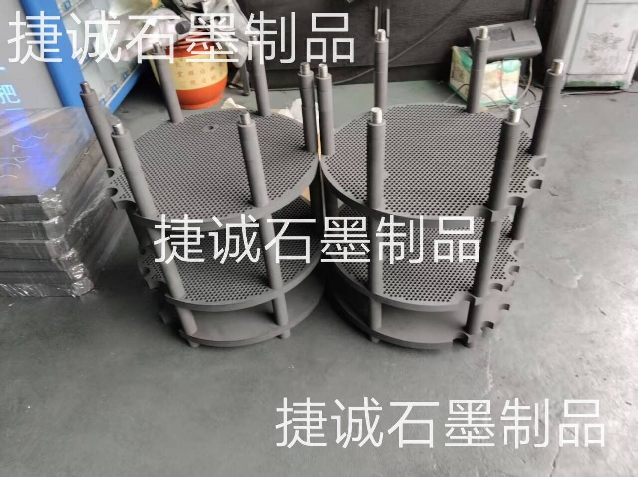 硬質(zhì)合金石墨盤，石墨盤，刀具燒結(jié)石墨盤，石墨盤加工，銅管燒結(jié)石墨盤，燒結(jié)石墨盤，石墨盤加工廠，石墨盤生產(chǎn)廠家